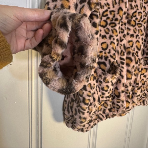ANDTHEWHY Faux Fur Pink Leopard Print Jacket Coat Front Pockets Zip‎ Size Medium - Picture 7 of 12